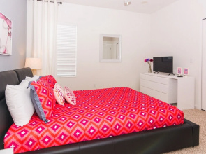 Dream Vacation Home 15 Min to Disney BV577
