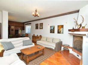 Apartment 1950