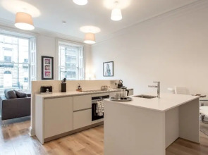 Chester Street 5 Star Residence - Tummel suite
