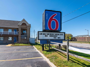 Motel 6 Portsmouth, VA