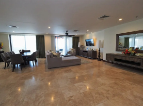 Crocs Resort Oceanfront Penthouse Jaco