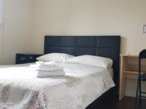 Lee's Place