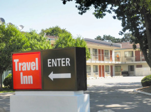 Travel Inn By OYO Omaha