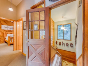 Paige Meadow by Avantstay Near Lake Tahoe City
