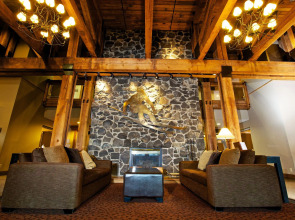 Tantalus Resort Lodge