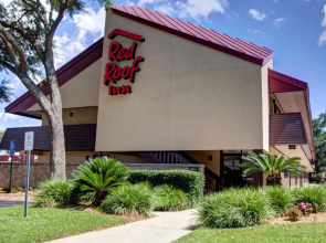 Red Roof Inn Pensacola – I-10 at Davis Highway