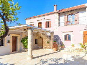 Cretan Lux Villa Heated Pool