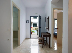 Konaki Studios & Apartments