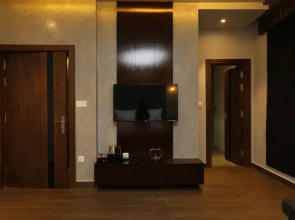 The Orchard Hotel