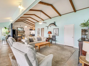 Dock & Lake Access: Tranquil Home in Hot Springs