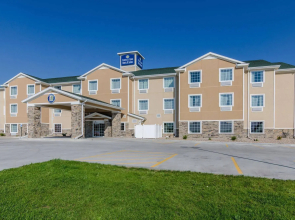 Cobblestone Hotel & Suites - McCook
