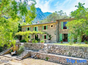 Impressive Retreat near Valldemossa
