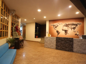 Avenue 18 Resort