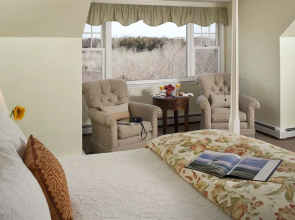 High Pointe Inn - West Barnstable
