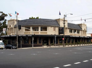 Southern Cross Hotel