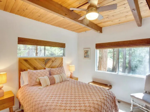 Designer A-frame in Lake Arrowhead w/ Game Room