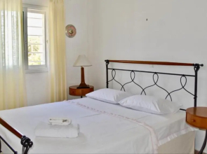 DISTRiCT 01 -Luxurious Villa with private beach