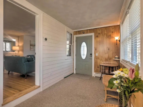 Bristol Home w/ Pool ~ 3 Mi to Dtwn & Beach!
