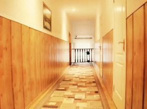 Отель Гусарский