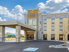 Comfort Suites Burlington Near I-5