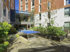 Modern Student Studio in Vibrant Hammersmith