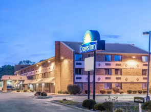 Days Inn By Wyndham Hurstbourne