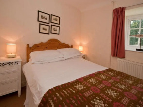 Tros Yr Afon Holiday Cottages and Manor House
