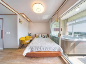 Ganghwado Petite Pension