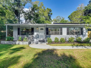 Emerald Coast Home: Outdoor Entertainment Area!