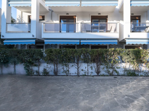 Azur Residences, Nilie Hospitality MGMT