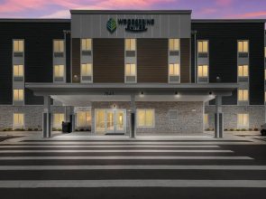 WoodSpring Suites Palm Springs – West Palm Beach