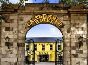 Castle Arch Hotel