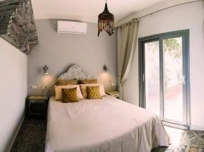 Ganesha.Beach Apartment