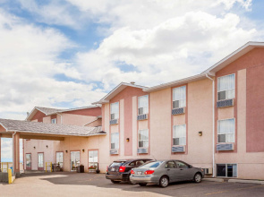 Super 8 by Wyndham Pincher Creek AB