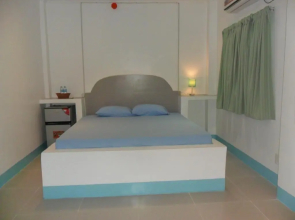 Jasmin's Room Rental, Room # 3