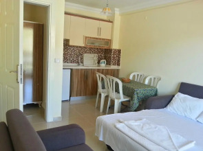 Kleopatra Apartments