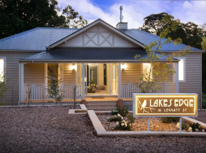 Lakes Edge
