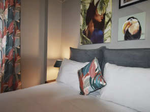 Petite Apartment