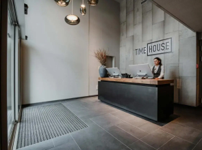 Timehouse Service Apartment