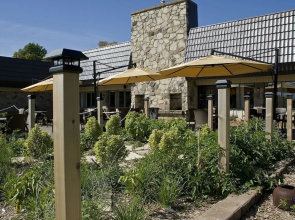 Mohawk Inn and Conference Centre