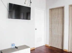 Modern & Gorgeous 2BR Apartment at Newton Residence