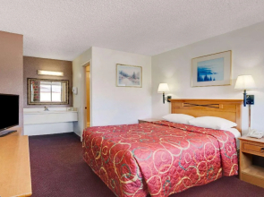 Travelodge by Wyndham Sea-Tac Airport North