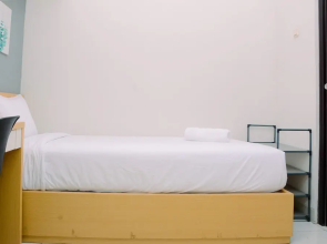 Affordable Room at Guesthouse Galuh Mas