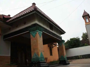 Puri Saripan Bed & Breakfast
