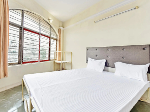 SPOT ON 48335 Hotel Kuber Lodge