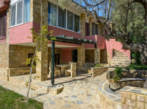Maria Elena Villas III