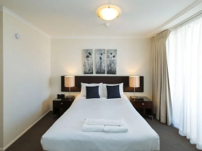 Airtrip Apartment on Edmonstone St