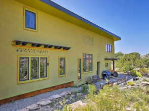 Family-friendly Del Norte Home w/ Stunning Views!
