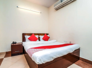 Rp Palace By OYO Rooms