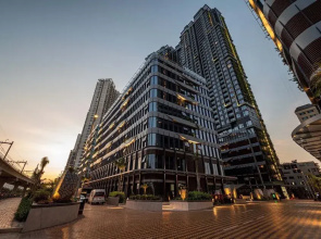 The LUMIERE Riverside Residence